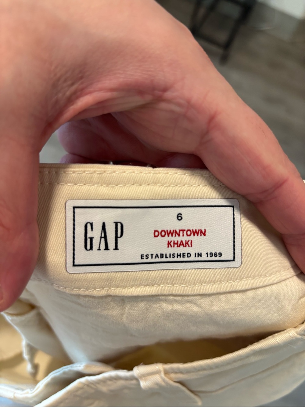 NWT Downtown mid rise GAP khacki Chino Pants - Picture 3 of 5